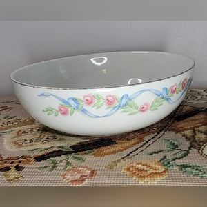 Halls Superior Quality Kitchenware Bowl